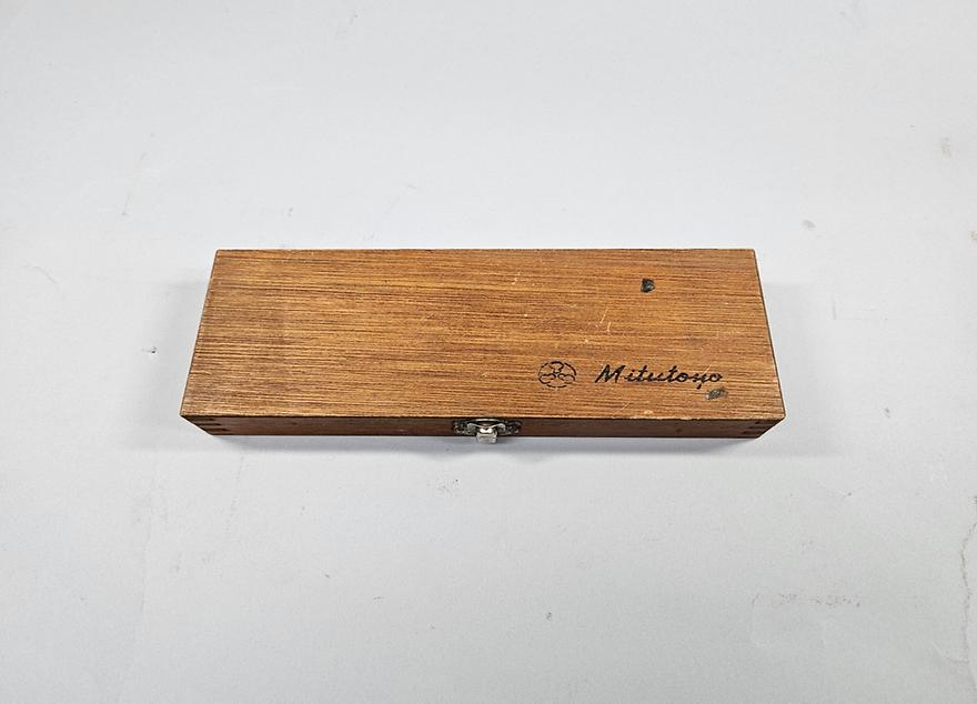기계공학부 교육용기기 : Depth Micrometer